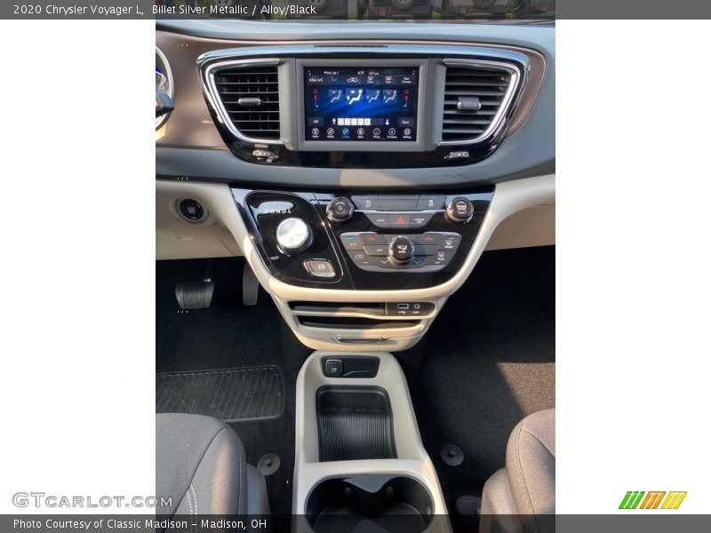 Billet Silver Metallic / Alloy/Black 2020 Chrysler Voyager L