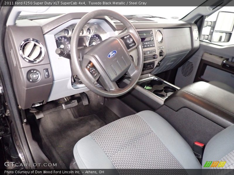 Tuxedo Black Metallic / Steel Gray 2011 Ford F250 Super Duty XLT SuperCab 4x4