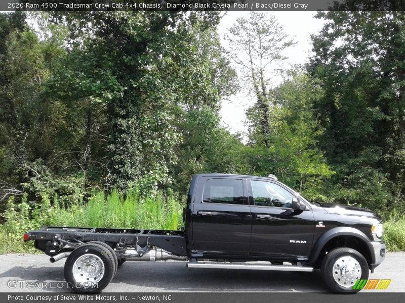  2020 4500 Tradesman Crew Cab 4x4 Chassis Diamond Black Crystal Pearl
