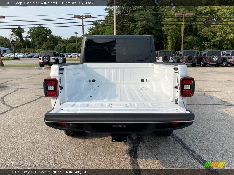  2021 Gladiator Willys 4x4 Trunk