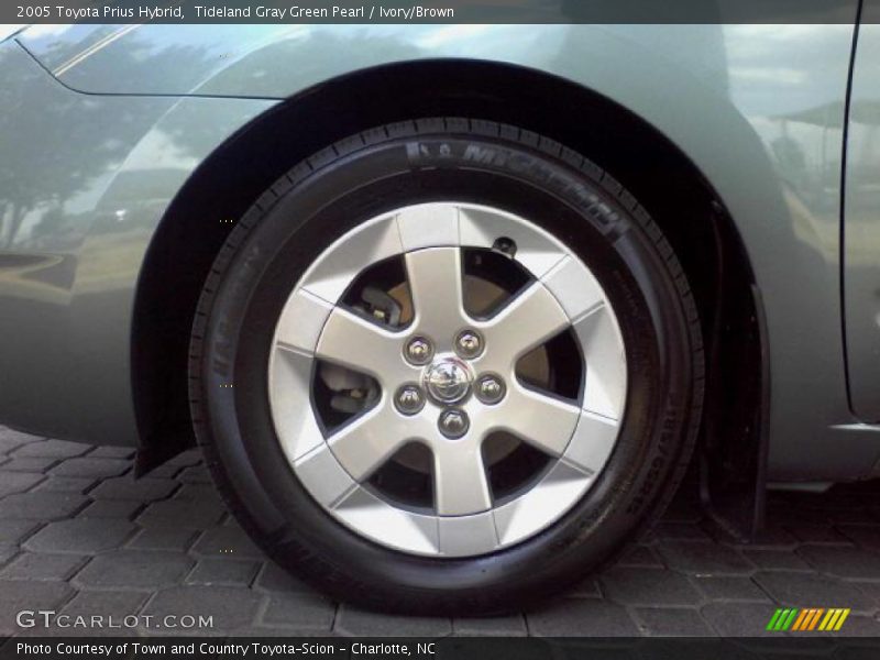 Tideland Gray Green Pearl / Ivory/Brown 2005 Toyota Prius Hybrid