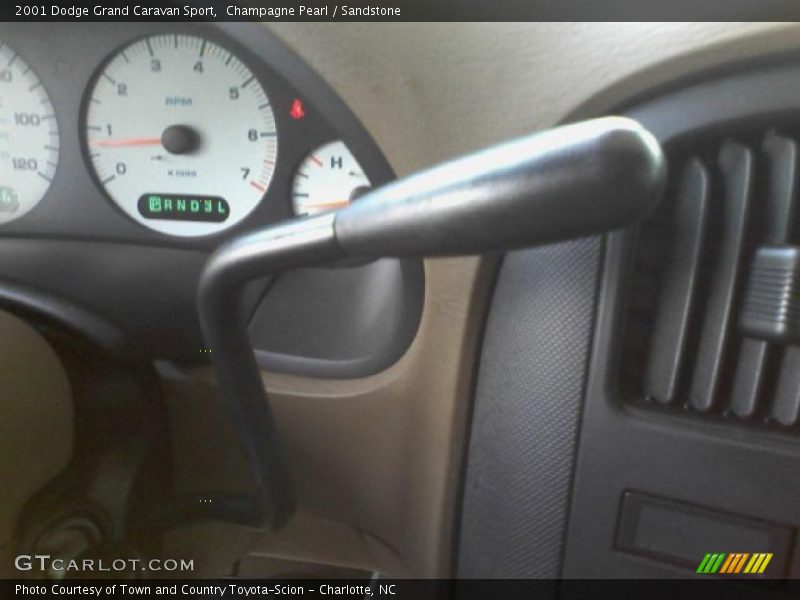 Champagne Pearl / Sandstone 2001 Dodge Grand Caravan Sport