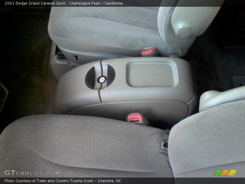 Champagne Pearl / Sandstone 2001 Dodge Grand Caravan Sport