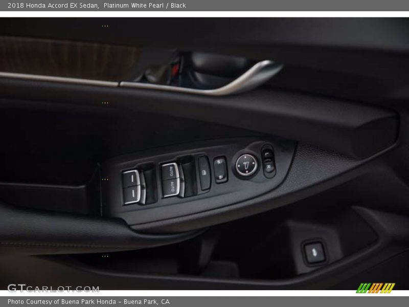 Platinum White Pearl / Black 2018 Honda Accord EX Sedan