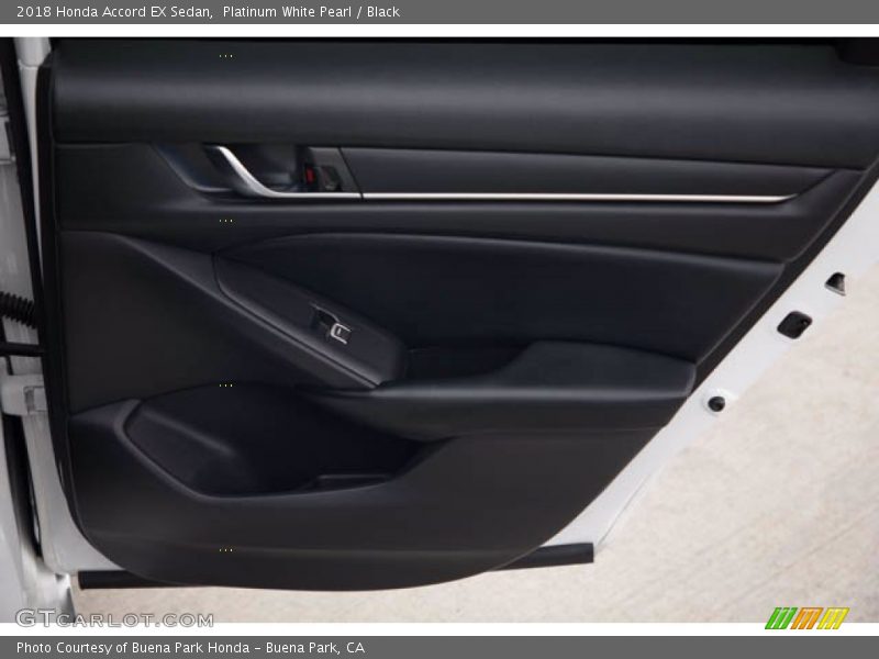 Platinum White Pearl / Black 2018 Honda Accord EX Sedan
