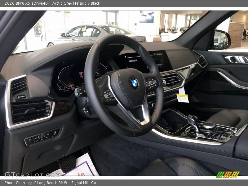 Arctic Grey Metallic / Black 2020 BMW X5 sDrive40i