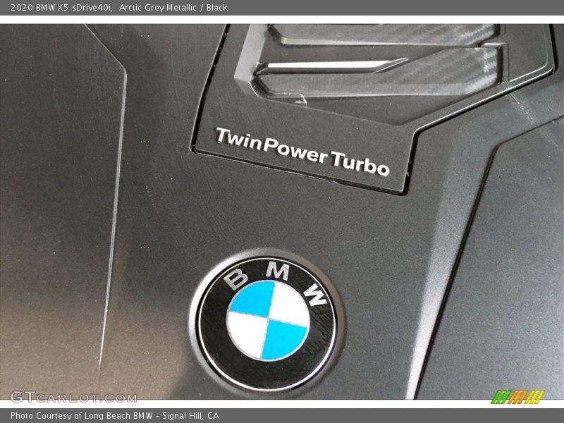 Arctic Grey Metallic / Black 2020 BMW X5 sDrive40i