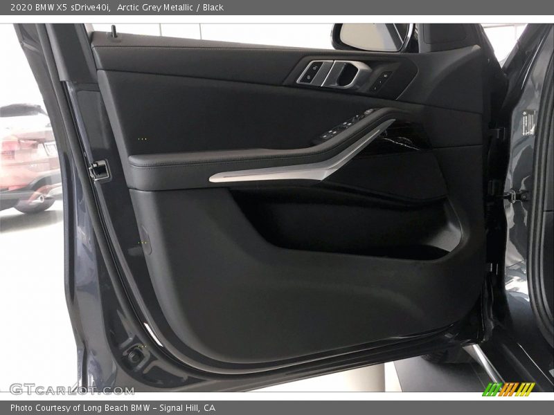 Arctic Grey Metallic / Black 2020 BMW X5 sDrive40i