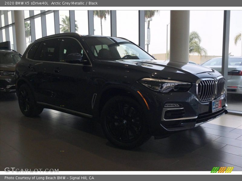 Arctic Grey Metallic / Black 2020 BMW X5 sDrive40i