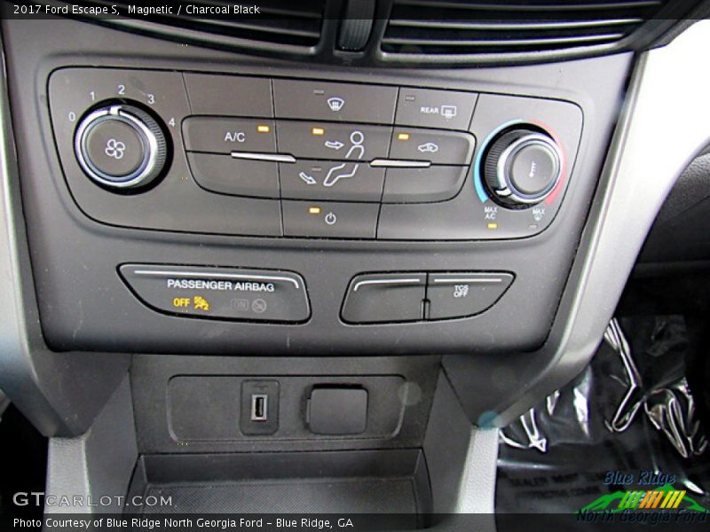 Magnetic / Charcoal Black 2017 Ford Escape S