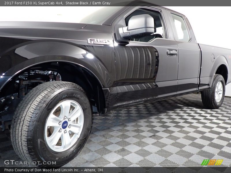 Shadow Black / Earth Gray 2017 Ford F150 XL SuperCab 4x4