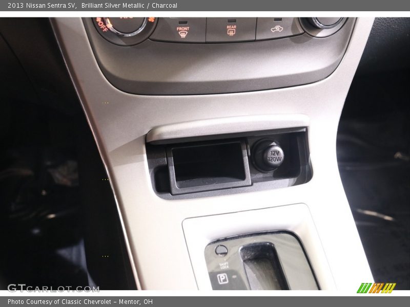 Brilliant Silver Metallic / Charcoal 2013 Nissan Sentra SV