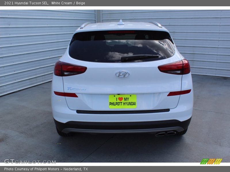 White Cream / Beige 2021 Hyundai Tucson SEL