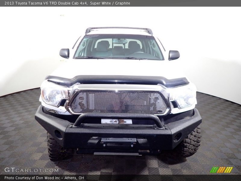 Super White / Graphite 2013 Toyota Tacoma V6 TRD Double Cab 4x4