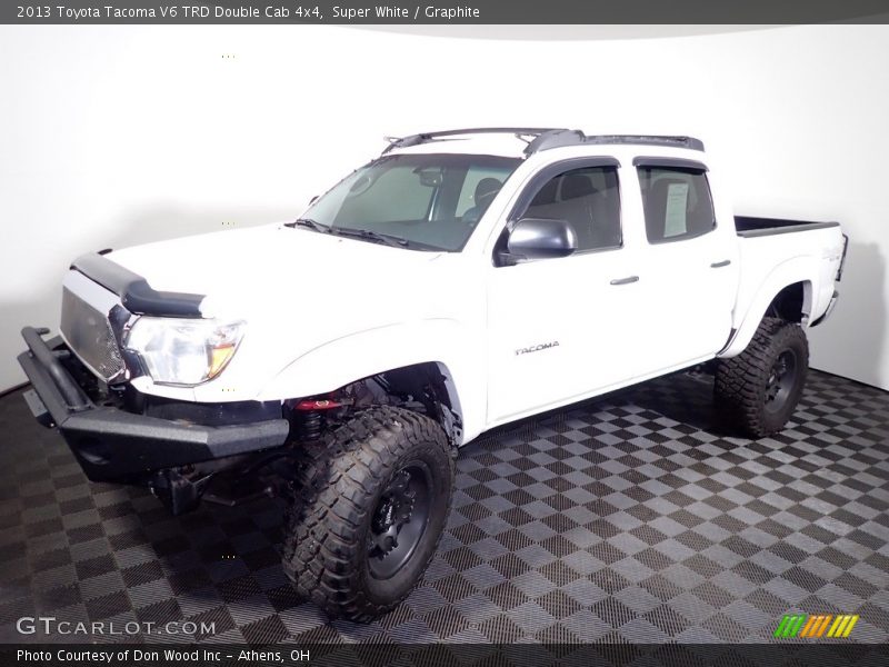 Super White / Graphite 2013 Toyota Tacoma V6 TRD Double Cab 4x4