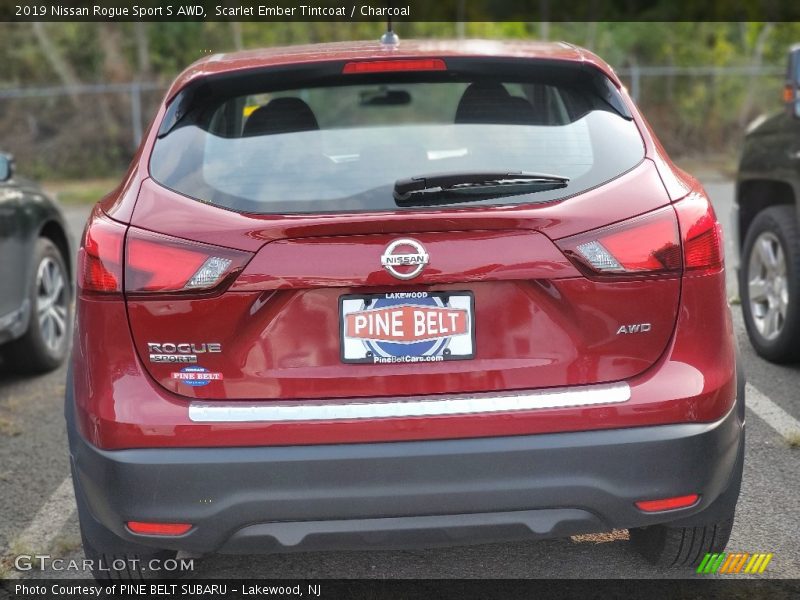 Scarlet Ember Tintcoat / Charcoal 2019 Nissan Rogue Sport S AWD
