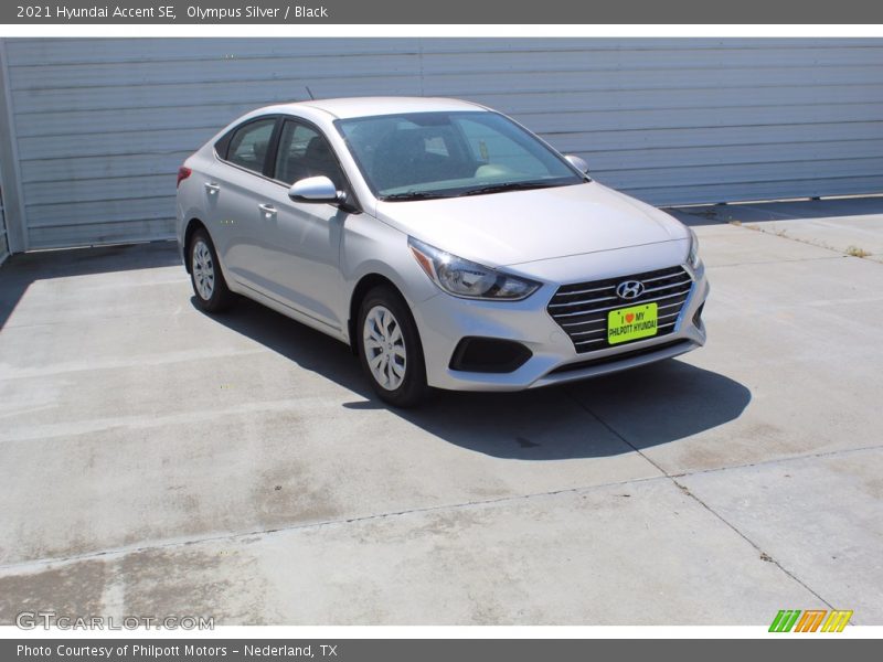 Olympus Silver / Black 2021 Hyundai Accent SE