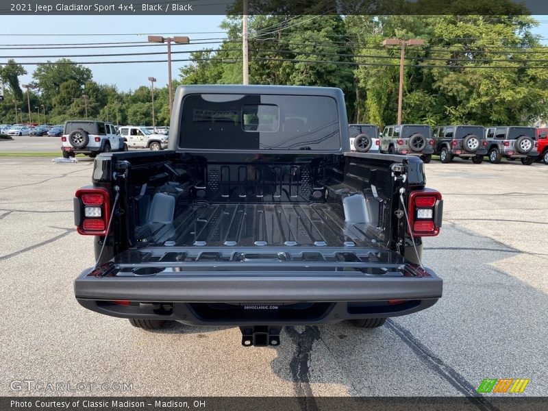 Black / Black 2021 Jeep Gladiator Sport 4x4