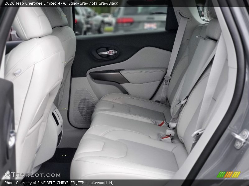 Sting-Gray / Ski Gray/Black 2020 Jeep Cherokee Limited 4x4
