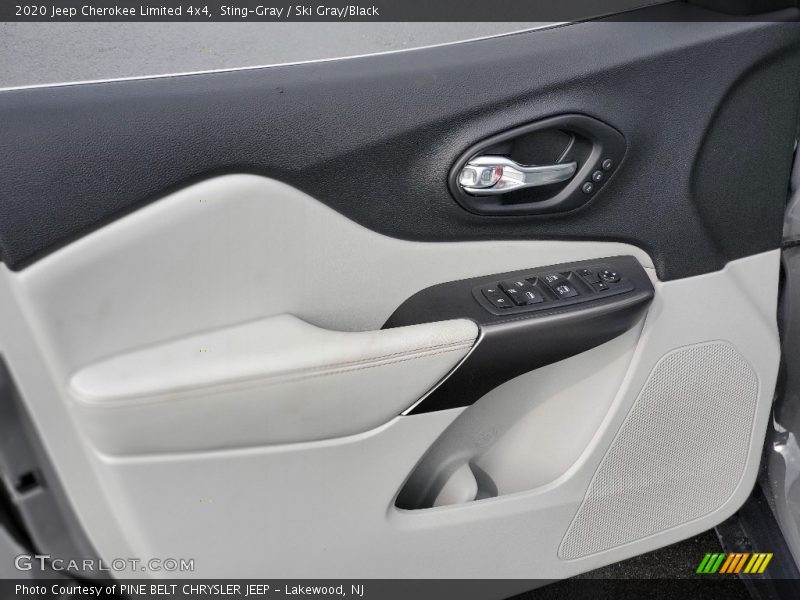 Sting-Gray / Ski Gray/Black 2020 Jeep Cherokee Limited 4x4