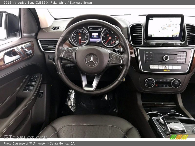 Dashboard of 2018 GLE 350