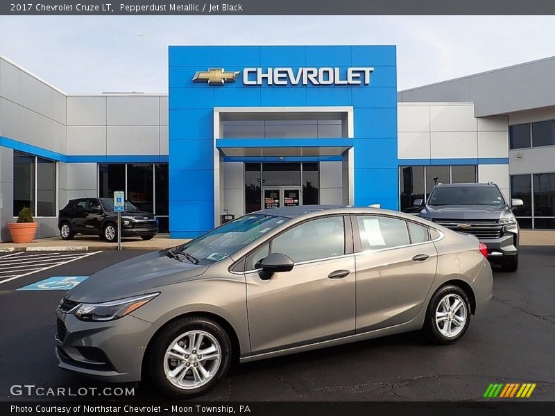 Pepperdust Metallic / Jet Black 2017 Chevrolet Cruze LT