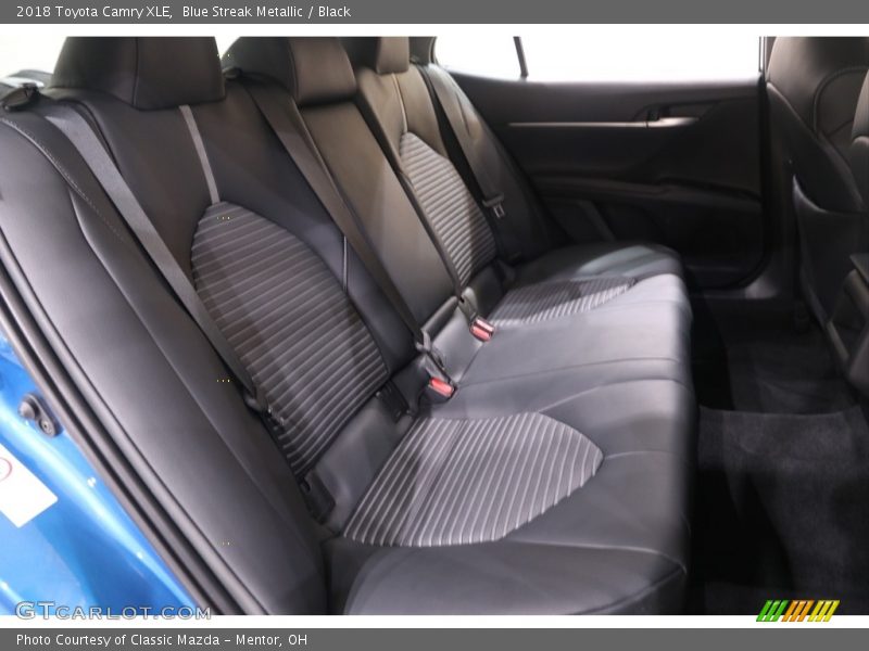 Blue Streak Metallic / Black 2018 Toyota Camry XLE