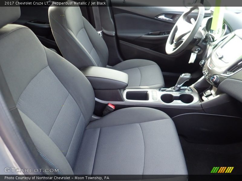 Pepperdust Metallic / Jet Black 2017 Chevrolet Cruze LT