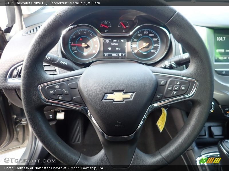 Pepperdust Metallic / Jet Black 2017 Chevrolet Cruze LT