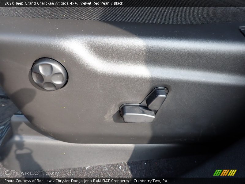 Velvet Red Pearl / Black 2020 Jeep Grand Cherokee Altitude 4x4