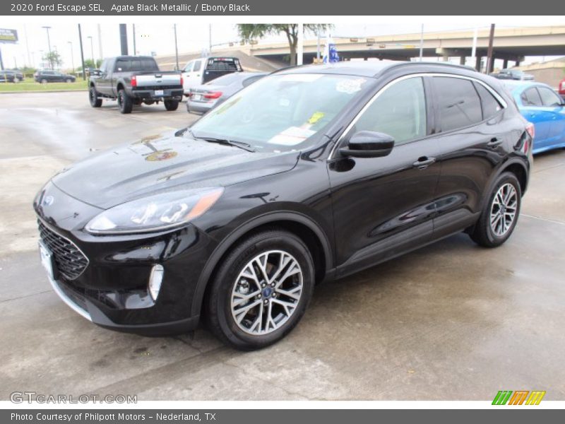 Front 3/4 View of 2020 Escape SEL