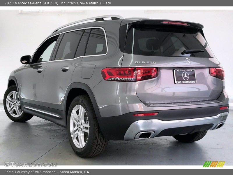 Mountain Grey Metallic / Black 2020 Mercedes-Benz GLB 250