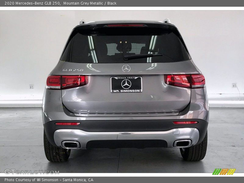 Mountain Grey Metallic / Black 2020 Mercedes-Benz GLB 250