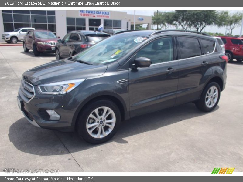 Magnetic / Chromite Gray/Charcoal Black 2019 Ford Escape SEL