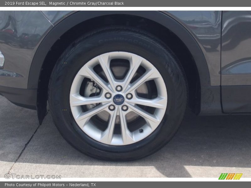 Magnetic / Chromite Gray/Charcoal Black 2019 Ford Escape SEL