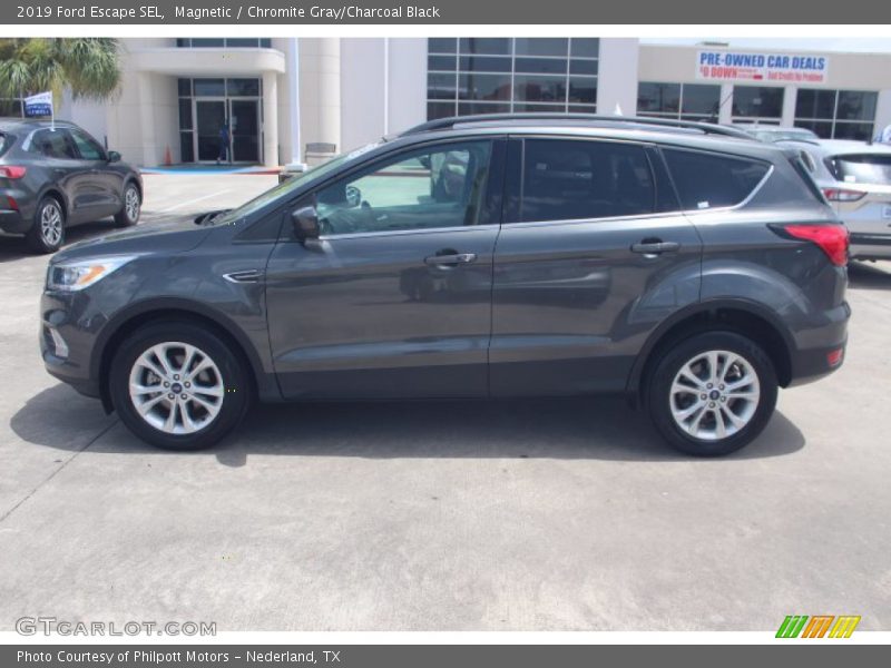 Magnetic / Chromite Gray/Charcoal Black 2019 Ford Escape SEL