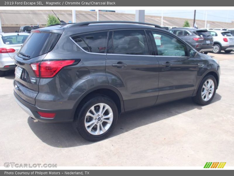 Magnetic / Chromite Gray/Charcoal Black 2019 Ford Escape SEL