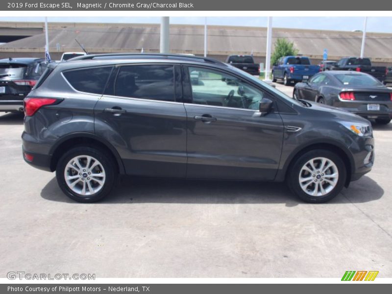 Magnetic / Chromite Gray/Charcoal Black 2019 Ford Escape SEL