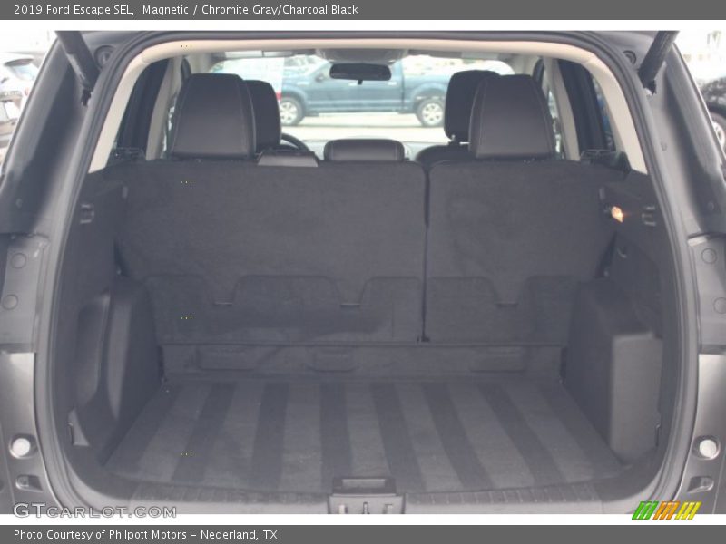 Magnetic / Chromite Gray/Charcoal Black 2019 Ford Escape SEL