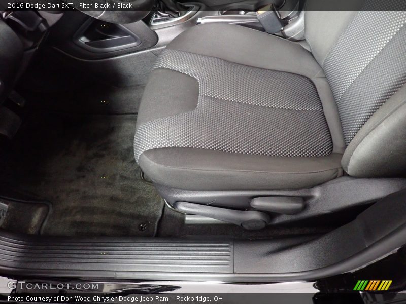 Pitch Black / Black 2016 Dodge Dart SXT