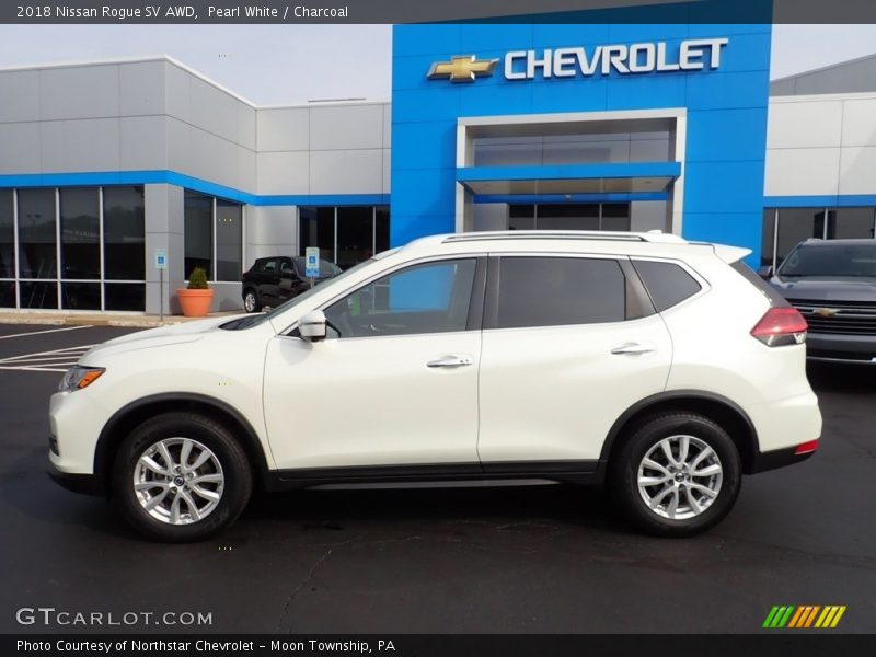 Pearl White / Charcoal 2018 Nissan Rogue SV AWD