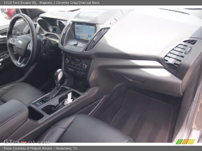 Magnetic / Chromite Gray/Charcoal Black 2019 Ford Escape SEL