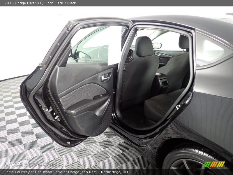 Pitch Black / Black 2016 Dodge Dart SXT