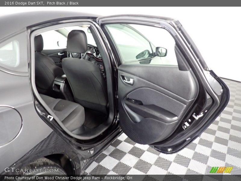 Pitch Black / Black 2016 Dodge Dart SXT