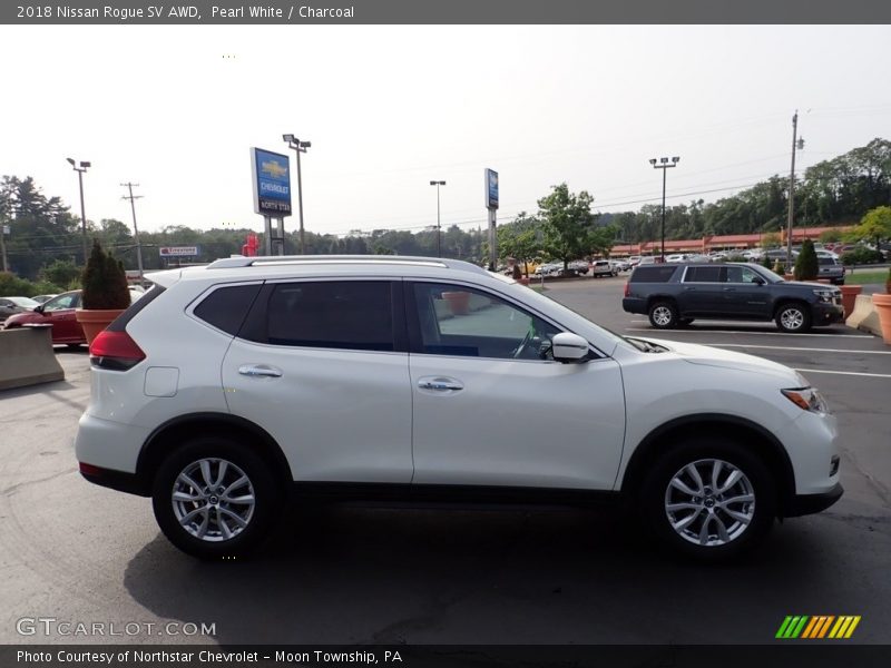 Pearl White / Charcoal 2018 Nissan Rogue SV AWD