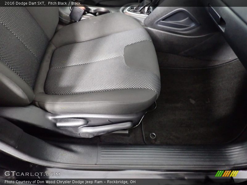 Pitch Black / Black 2016 Dodge Dart SXT