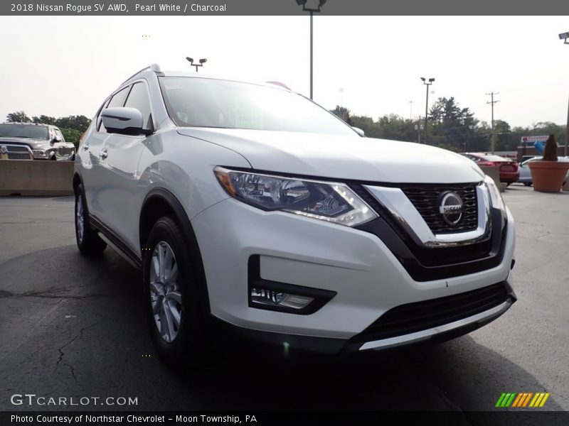 Pearl White / Charcoal 2018 Nissan Rogue SV AWD