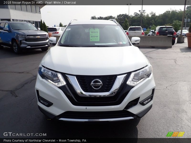 Pearl White / Charcoal 2018 Nissan Rogue SV AWD