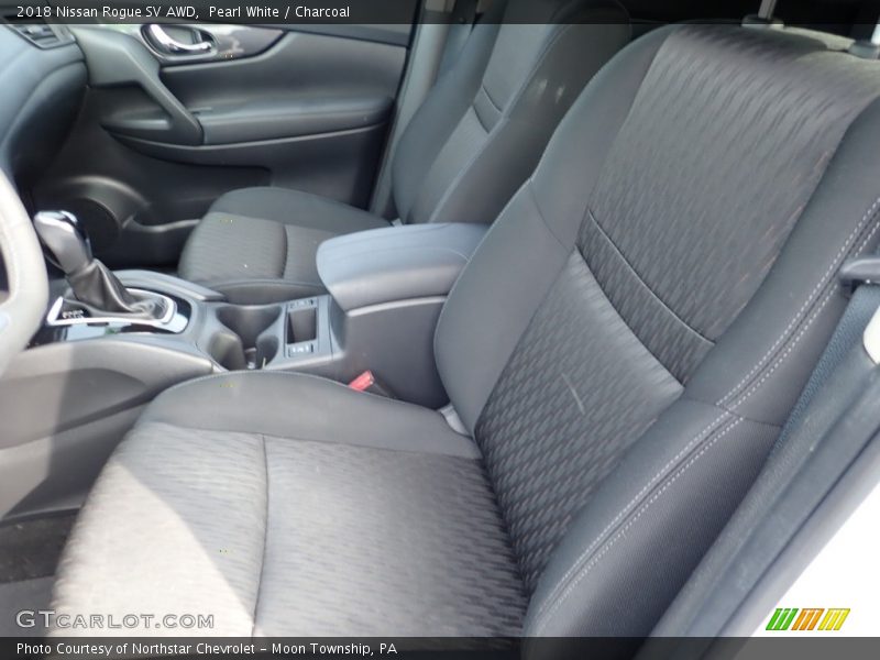 Pearl White / Charcoal 2018 Nissan Rogue SV AWD