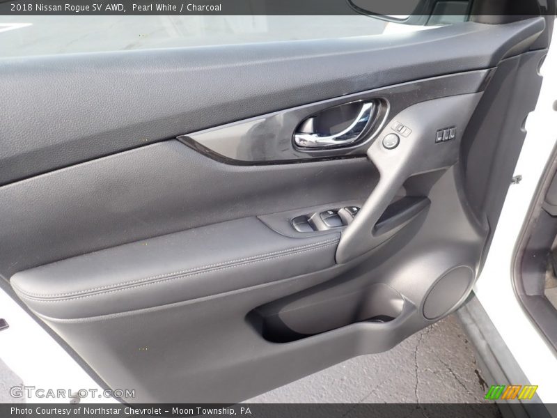 Pearl White / Charcoal 2018 Nissan Rogue SV AWD